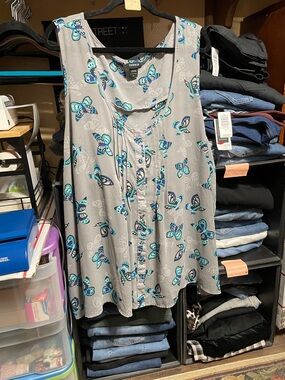 #562 size 5 torrid Gray Sleeveless tank, Teal & Blue Butterfly Print